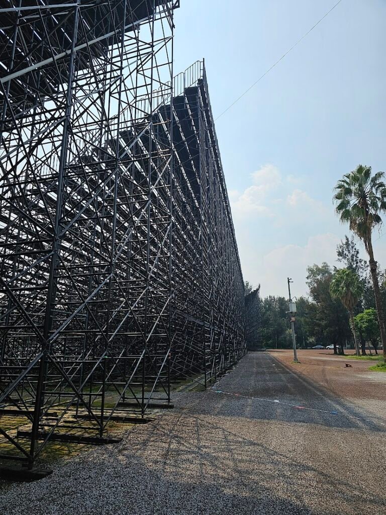 gradas estructura autodromo hnos rodriguez